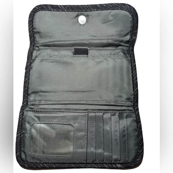 Kavu Wallet Canvas Snap Closure Credit Card Slots Checkbook Pen Holder Pocket - Picture 2 of 7